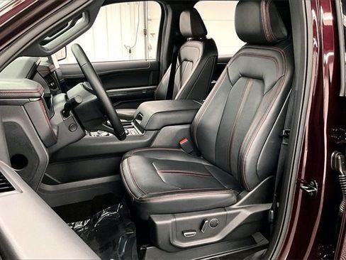 Used 2023 Ford Expedition Max Limited image 21