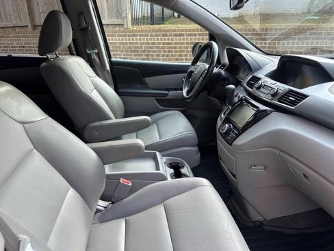 Used 2014 Honda Odyssey EX-L image 12