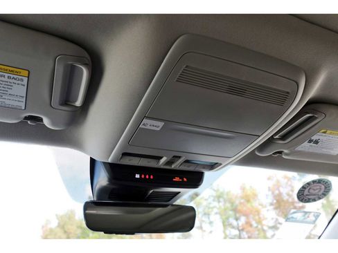 Certified 2025 MAZDA CX-50 2.5 Turbo w/ Accent Package image 21