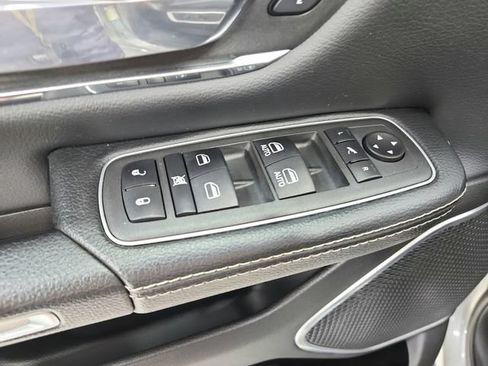 Used 2022 RAM 1500 Laramie RWD image 34