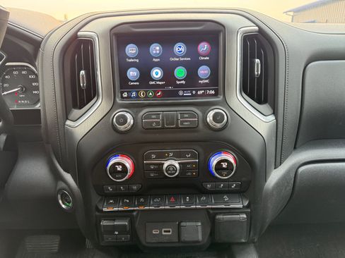 Used 2021 GMC Sierra 1500 Denali w/ Technology Package AWD/4WD image 19