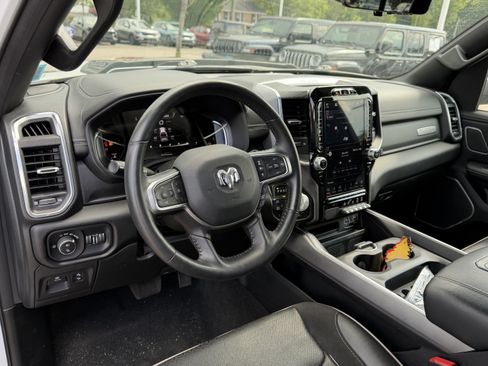 Used 2023 RAM 1500 Laramie AWD/4WD image 11
