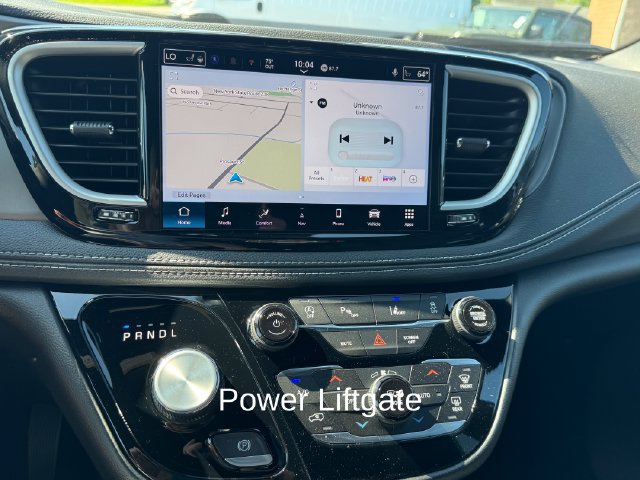 New 2027 Chrysler Pacifica Select w/ Family Tech Group FWD image 10