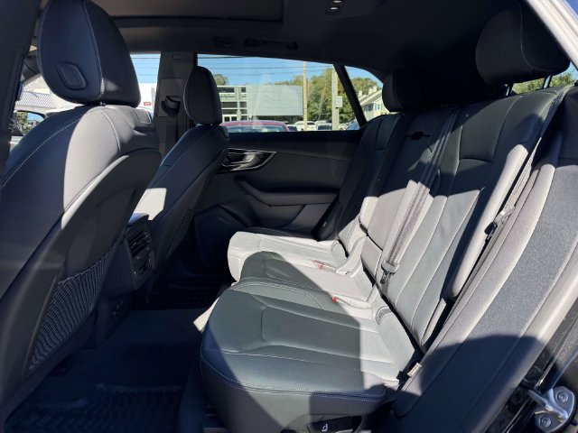 Used 2023 Audi Q8 Premium w/ Convenience Package AWD/4WD image 12