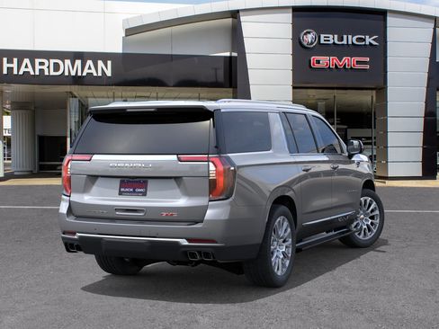 New 2026 GMC Yukon XL Denali w/ Denali Reserve Package AWD/4WD image 4