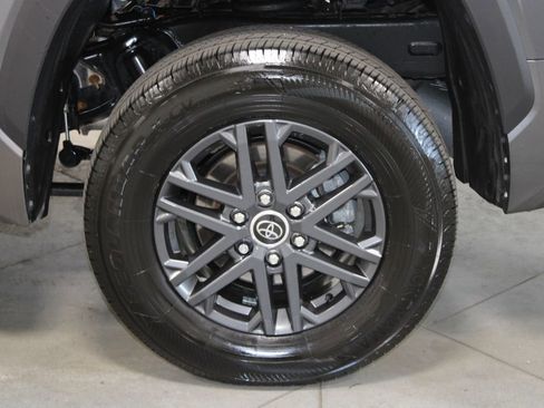Used 2024 Toyota Tundra SR5 w/ SR5 Convenience Package AWD/4WD image 18