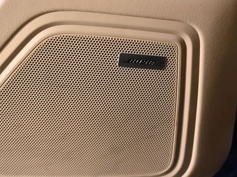 Certified 2024 Porsche Macan image 21