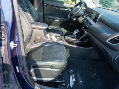 Used 2024 Kia Seltos SX w/ SX Sunroof Package AWD/4WD image 10