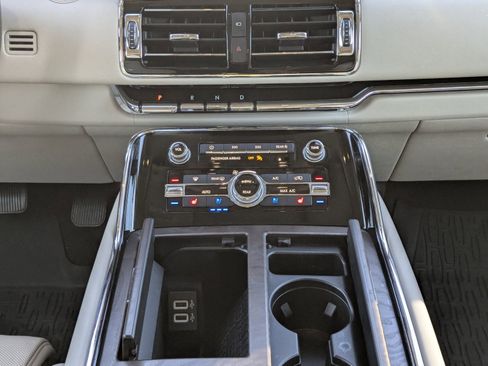 Used 2019 Lincoln Navigator Reserve w/ Cargo Package image 21