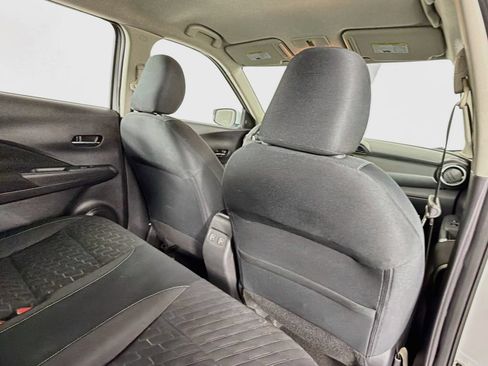 Used 2024 Nissan Kicks SV FWD image 27