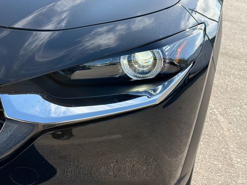 Used 2025 MAZDA CX-30 AWD 2.5 S w/ Premium Package image 9