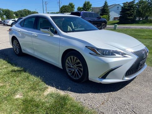 Used 2021 Lexus ES 300h w/ Accessory Package FWD image 7