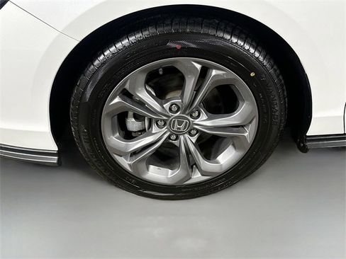 Used 2024 Honda Accord EX image 13