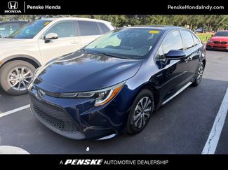 Used 2021 Toyota Corolla LE FWD video 1