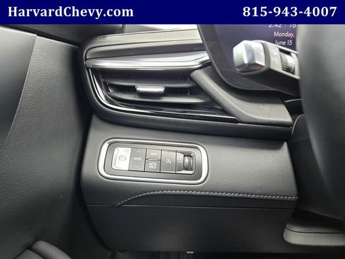 Certified 2026 Buick Enclave Sport Touring AWD/4WD image 22