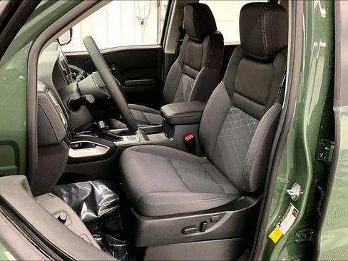 New 2026 Nissan Frontier SV w/ All-Weather Content Package AWD/4WD image 9