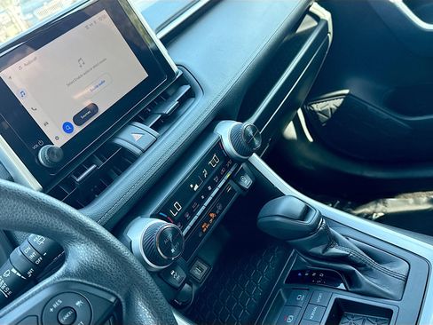 Used 2024 Toyota RAV4 XLE image 26