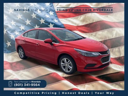 Used 2018 Chevrolet Cruze LT w/ Convenience Package image 7
