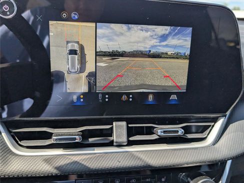 New 2026 Chevrolet Equinox LT w/ Safety and Technology Package AWD/4WD image 24