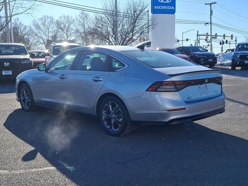 Used 2024 Honda Accord Sport image 4