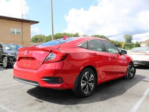 Used 2018 Honda Civic EX-L image 2