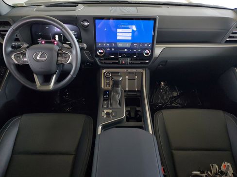 Used 2024 Lexus GX 550 w/ Cold Area Package AWD/4WD image 11