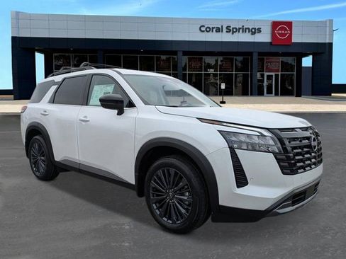 New 2026 Nissan Pathfinder SL w/ SL Premium Package image 7