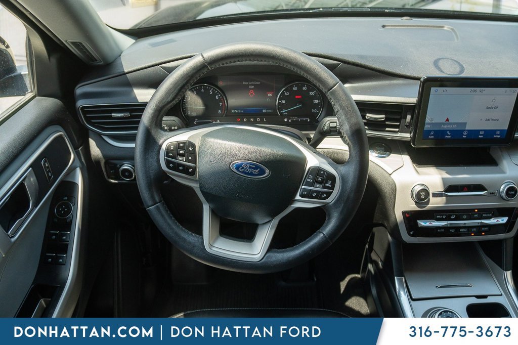 Used 2023 Ford Explorer XLT w/ Equipment Group 202A AWD/4WD image 5