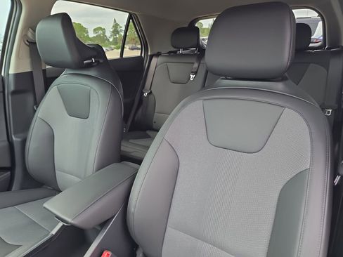 New 2026 Kia Niro EX FWD image 21
