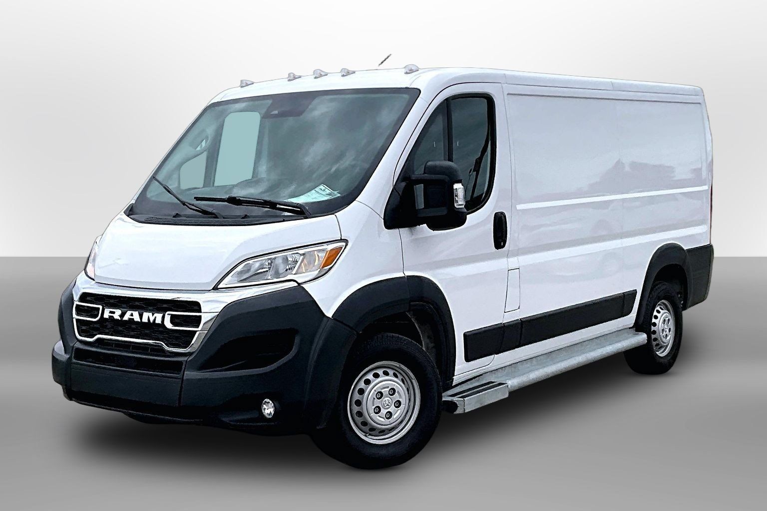 Used 2025 RAM ProMaster 2500 w/ U-Haul Equipment Group FWD image 10