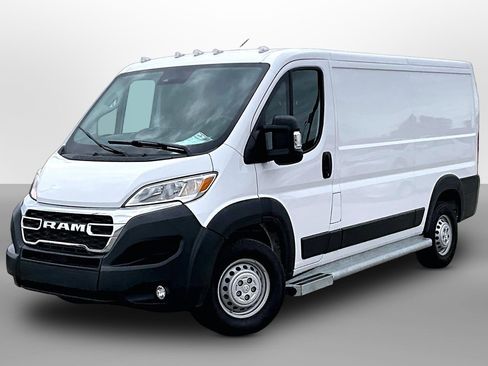 Used 2025 RAM ProMaster 2500 w/ U-Haul Equipment Group FWD image 10