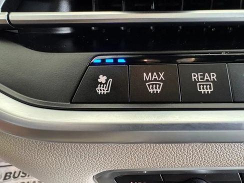 Used 2021 BMW X7 xDrive40i w/ M Sport Package AWD/4WD image 33