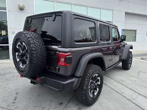 Certified 2026 Jeep Wrangler Unlimited Rubicon AWD/4WD image 5