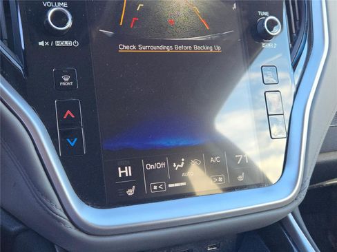 Used 2022 Subaru Outback Premium image 29