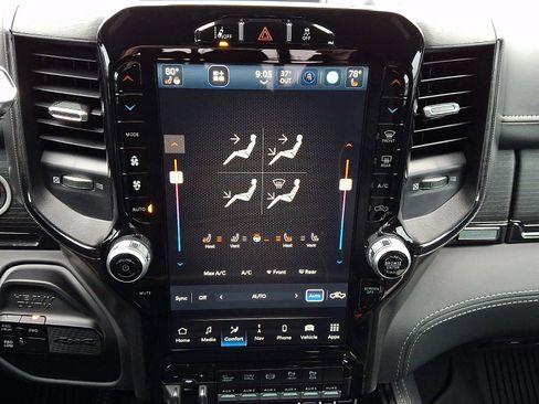 Used 2024 RAM 3500 Limited image 18