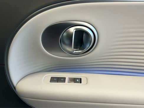 New 2026 Hyundai Ioniq 9 SEL image 17