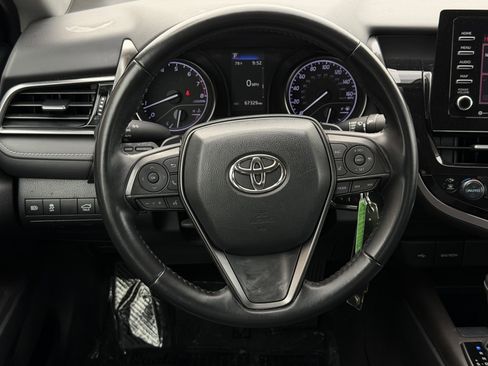 Used 2023 Toyota Camry SE FWD image 14