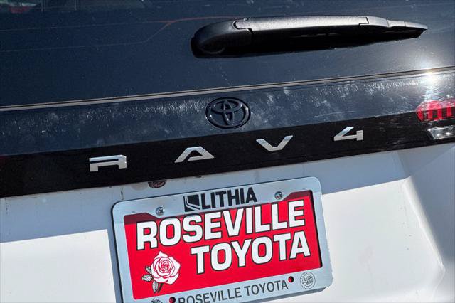Certified 2026 Toyota RAV4 LE AWD/4WD image 31