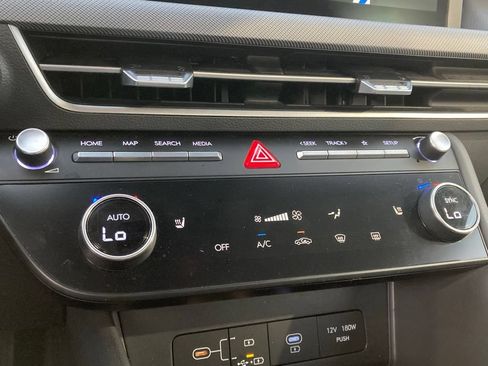 Used 2025 Hyundai Sonata SEL FWD image 23