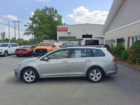 Used 2015 Volkswagen Golf TDI S FWD image 4