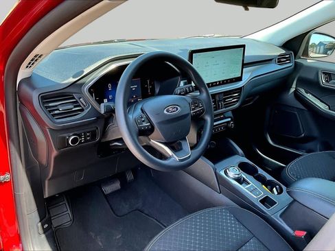 Used 2026 Ford Escape Active w/ Tech Pack #1 FWD image 18