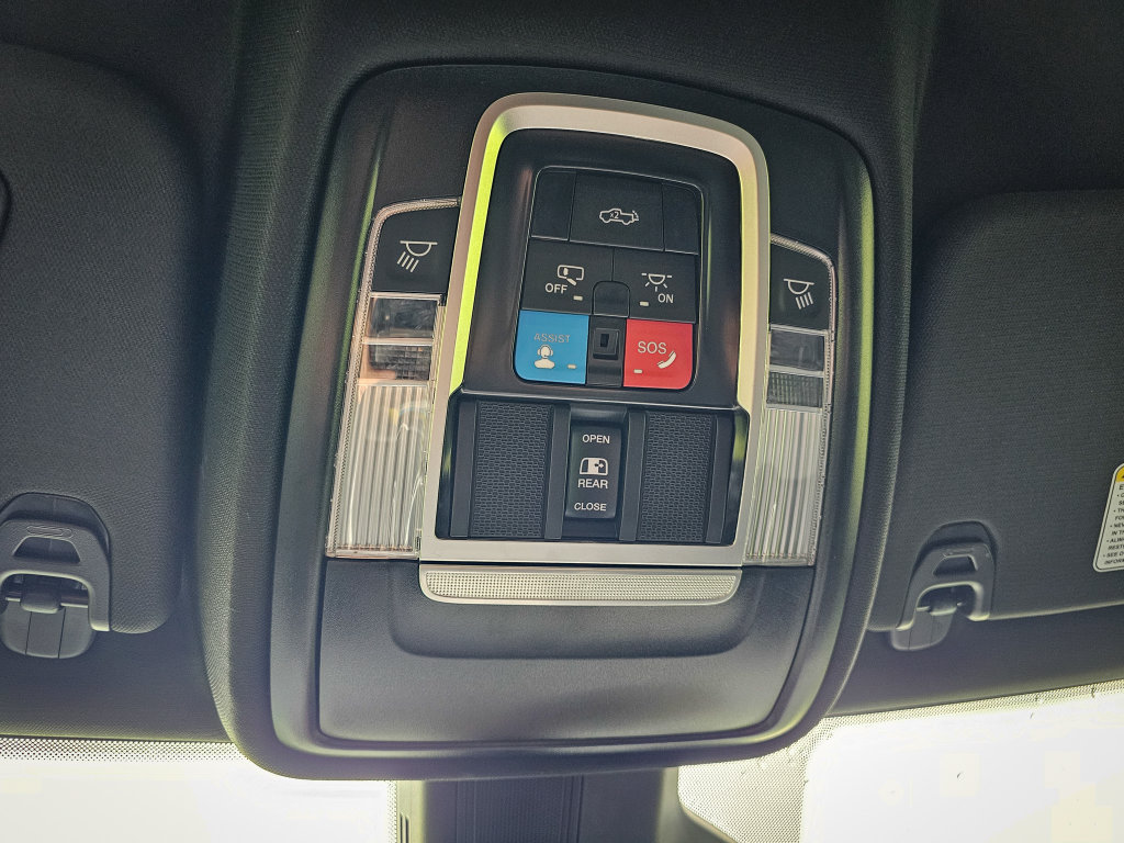 Used 2025 RAM 1500 Big Horn AWD/4WD image 29