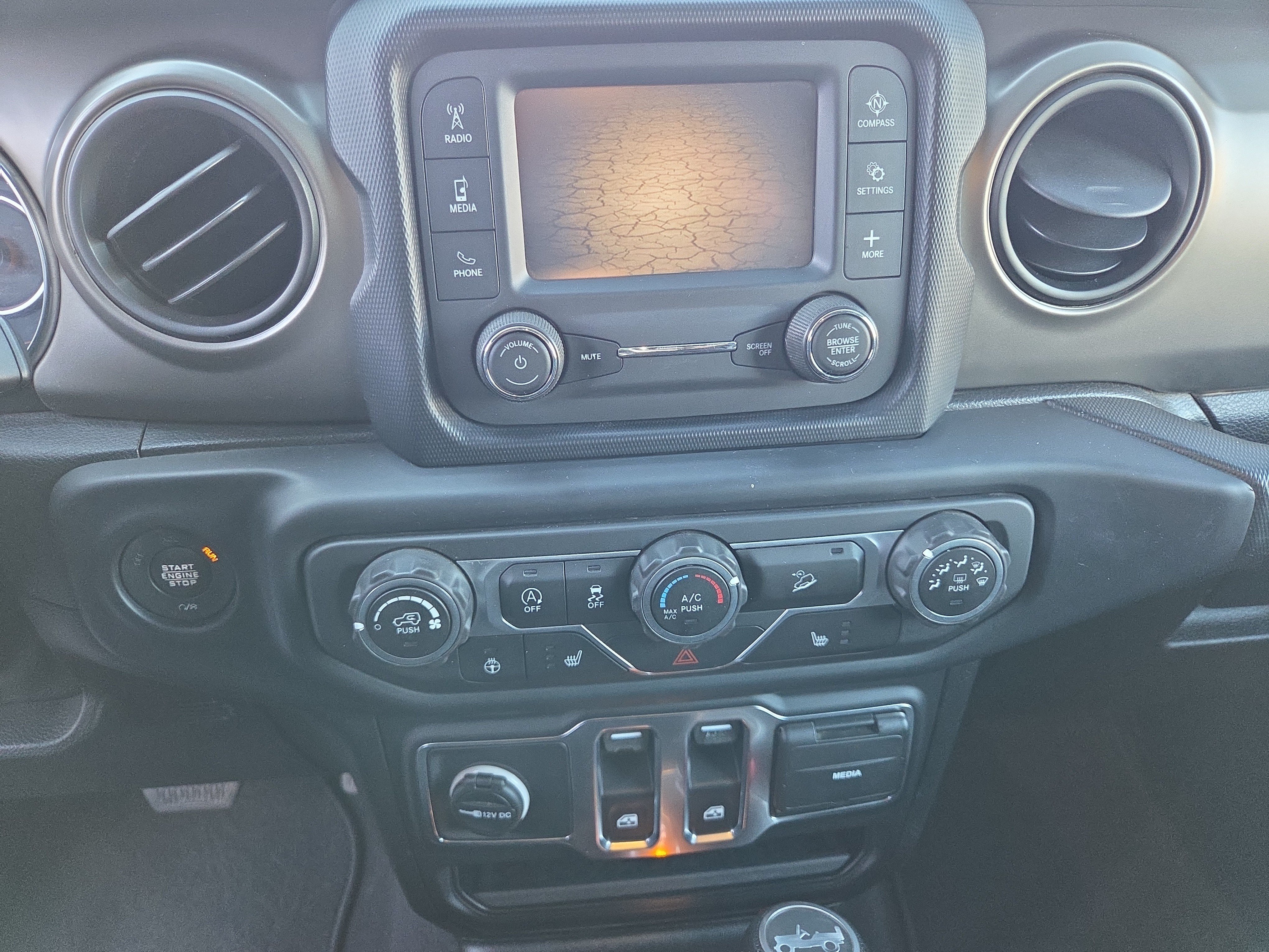 Certified 2019 Jeep Wrangler Sport AWD/4WD image 23