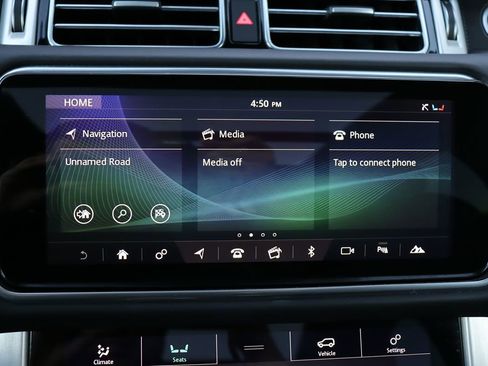 Used 2020 Land Rover Range Rover HSE image 22