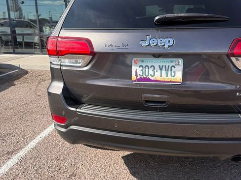 Used 2020 Jeep Grand Cherokee Laredo RWD image 17
