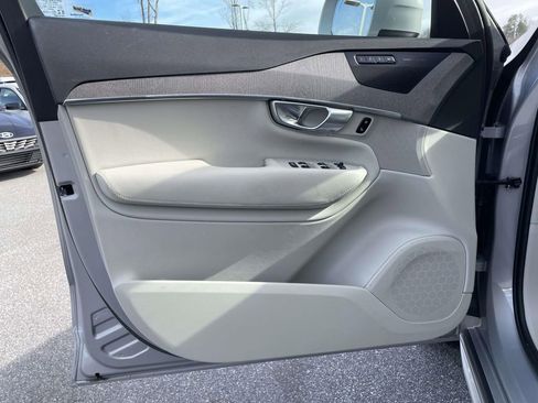 Used 2023 Volvo XC90 T8 Plus w/ Protection Package image 6