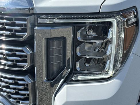 Used 2021 GMC Sierra 3500 Denali w/ Denali Ultimate Package AWD/4WD image 51