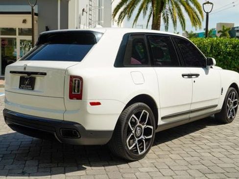 Used 2024 Rolls-Royce Cullinan image 18