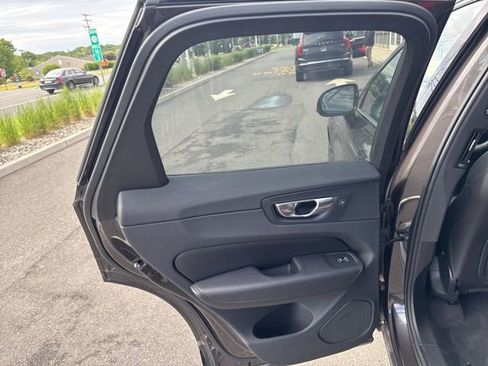 Used 2025 Volvo XC60 B5 Plus AWD/4WD image 16