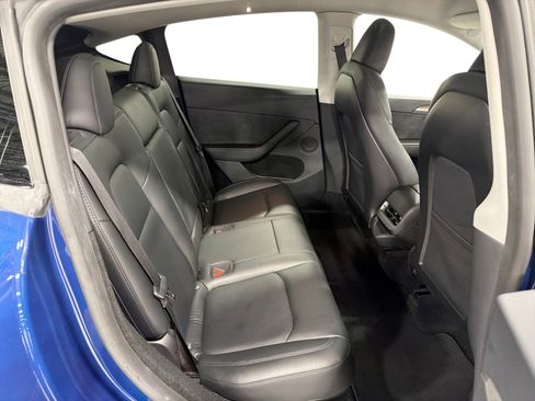 Used 2023 Tesla Model Y AWD image 11